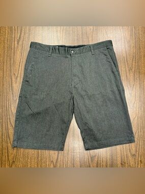 Volcom Men's Dark Gray Flat Front Chino Shorts Size 36